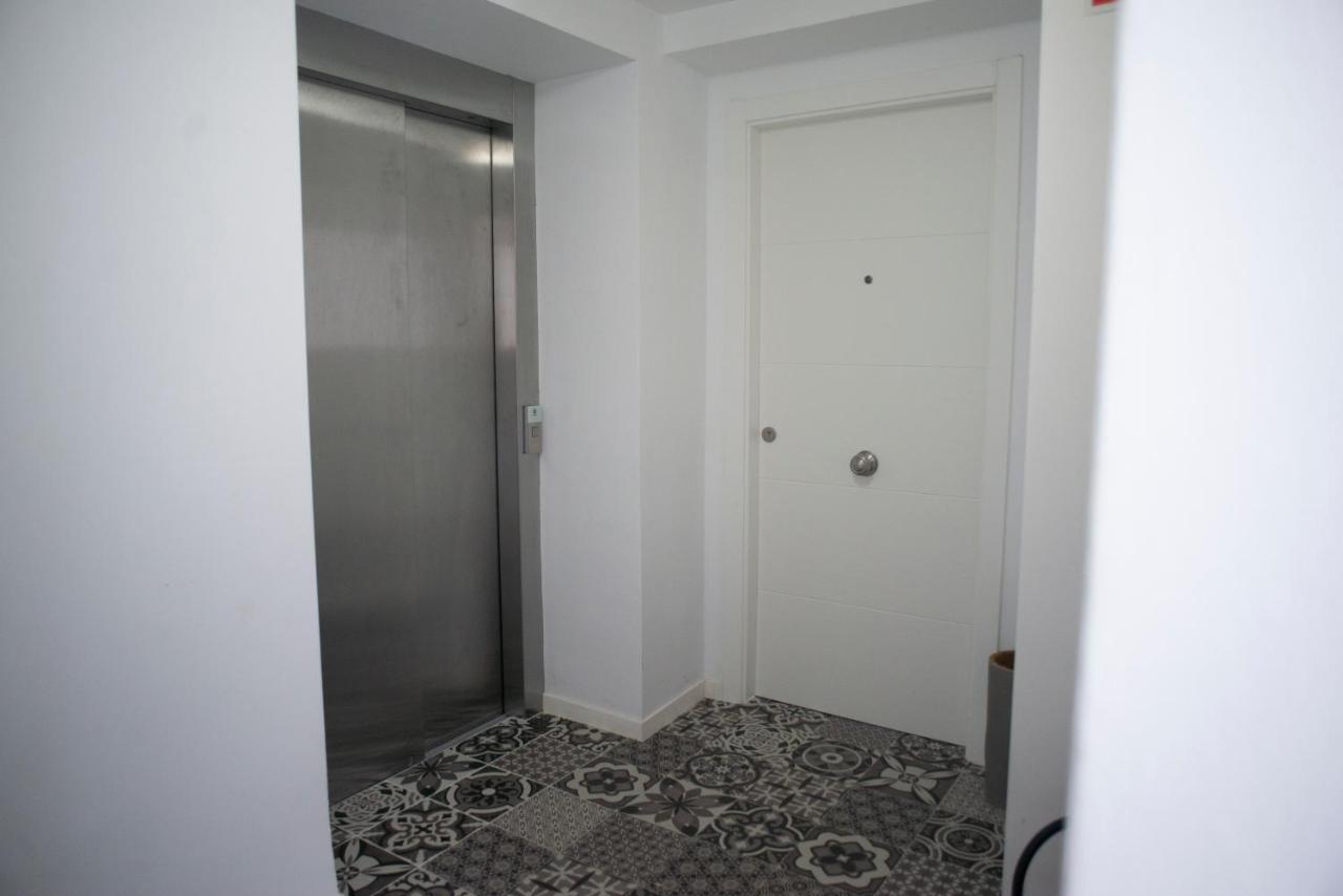 Apartamento El Tanguillo Little Apartments Cádiz Eksteriør billede